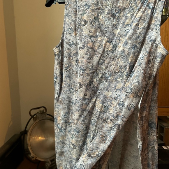 Eileen fisher silk long tank top side slits - Picture 6 of 6